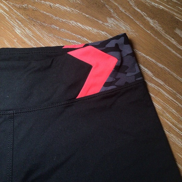 Jo+Jax Dancewear Womens Black/Coral Chevron Shortie Booty Dance Shorts Size Med - Picture 4 of 11